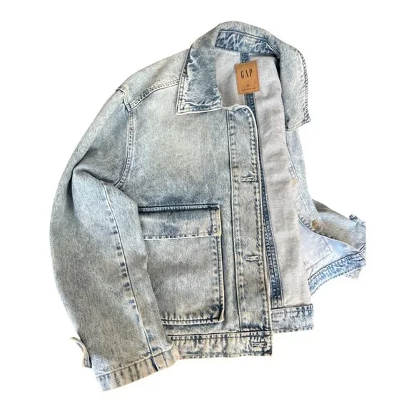 GAP WOMEN'S MEDIUM JEAN JACKET WITH BUTTONS AND FRONT POCKETS - Picture 4 of 7